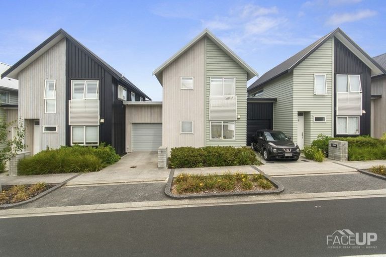Photo of property in 5 Poaka Road, Hobsonville, Auckland, 0616