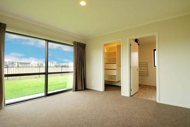 Photo of property in 16 Lambies Street, Marshland, Christchurch, 8083