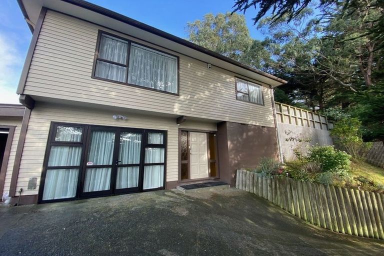 Photo of property in 15 Halswater Drive, Churton Park, Wellington, 6037