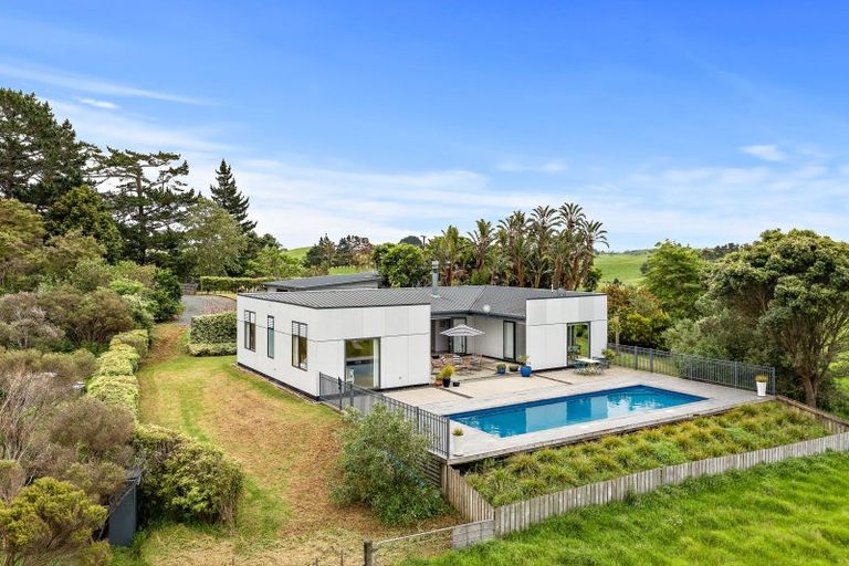 Photo of property in 200 Waiteitei Road, Wellsford, 0974