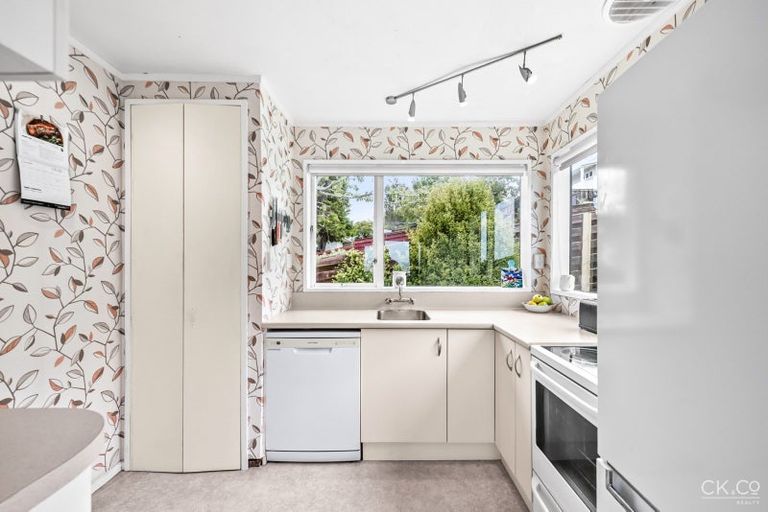 Photo of property in 66b Major Drive, Kelson, Lower Hutt, 5010