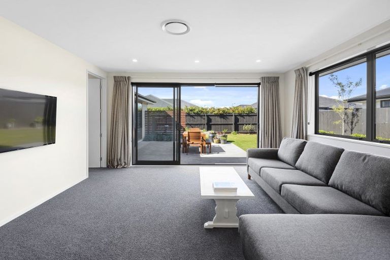 Photo of property in 76 Aviemore Drive, Marshland, Christchurch, 8083