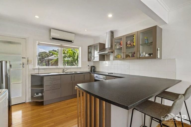 Photo of property in 2/63 Killarney Street, Takapuna, Auckland, 0622