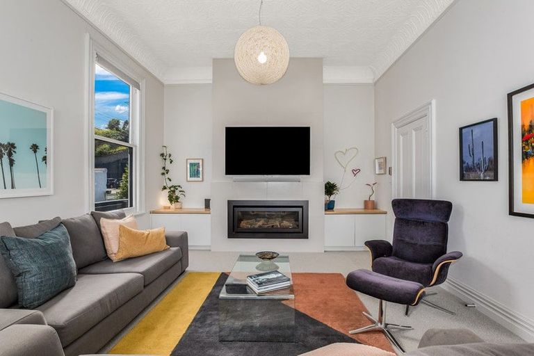 Photo of property in 32 Hiropi Street, Newtown, Wellington, 6021