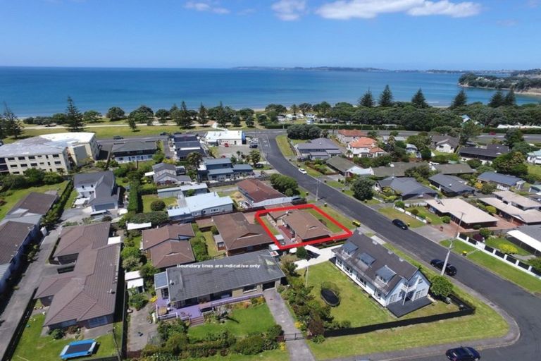 Photo of property in 7a Beach Road, Orewa, 0931
