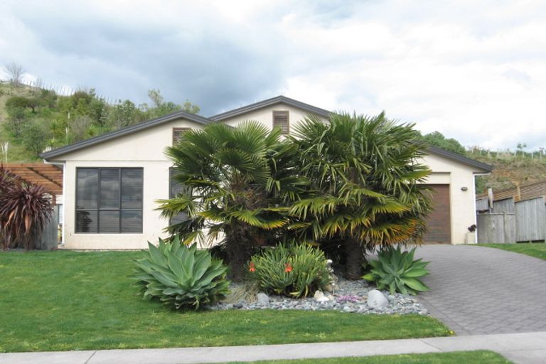 Photo of property in 10 Peregrine Place, Welcome Bay, Tauranga, 3112