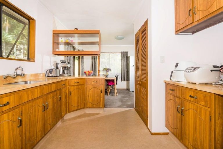 Photo of property in 2/2 Danbury Drive, Torbay, Auckland, 0630