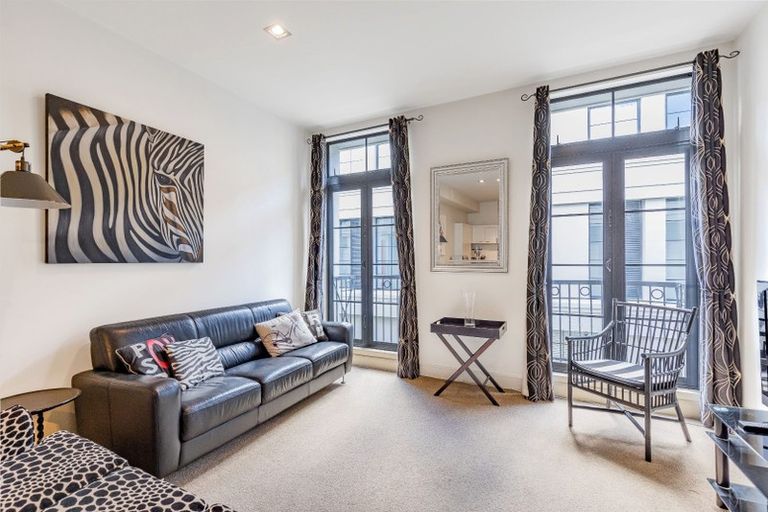 Photo of property in 5 Cheshire Street, Cannons Creek, Porirua, 5024