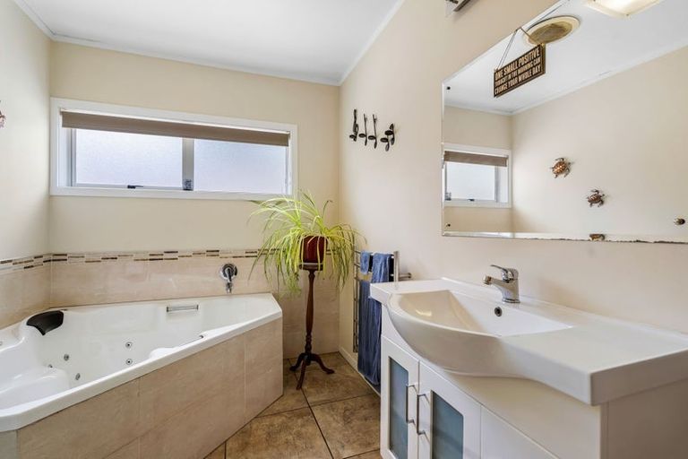 Photo of property in 13c Lupton Avenue, Kensington, Whangarei, 0112