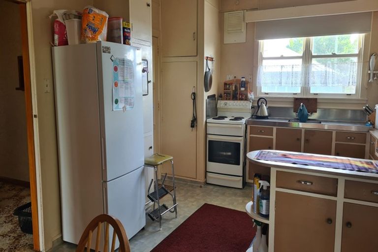 Photo of property in 21 Queens Road, Elgin, Gisborne, 4010