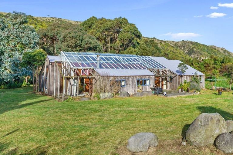Photo of property in Stringer House, 224 Main Road South, Raumati South, Paraparaumu, 5032