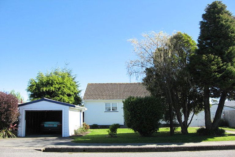 Photo of property in 2 Rata Street, Rangiora, 7400