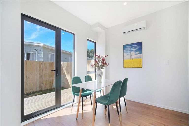 Photo of property in 3/32 Sunlands Drive, Manurewa, Auckland, 2102