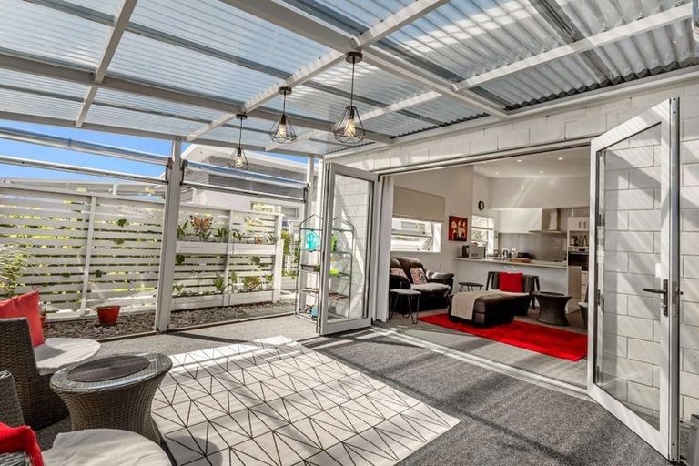 Photo of property in 16 Vanita Drive, Whitianga, 3510