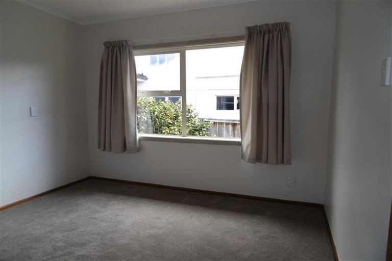 Photo of property in 23 Hyde Road, Rothesay Bay, Auckland, 0630