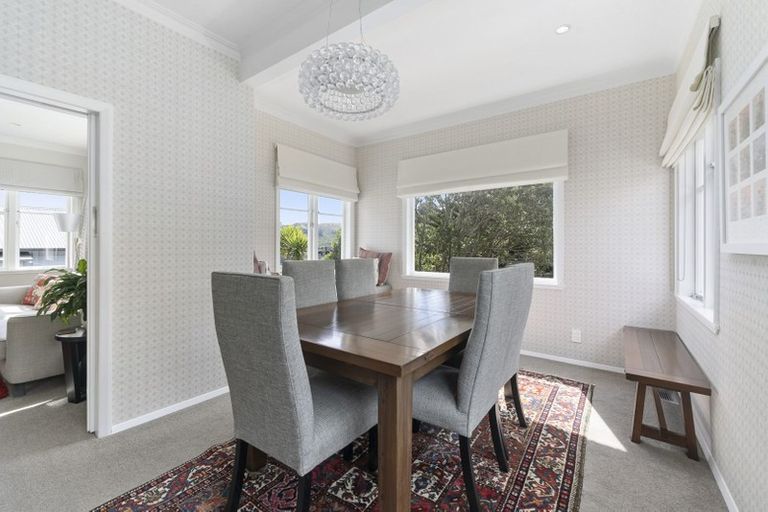 Photo of property in 7 Albemarle Road, Northland, Wellington, 6012