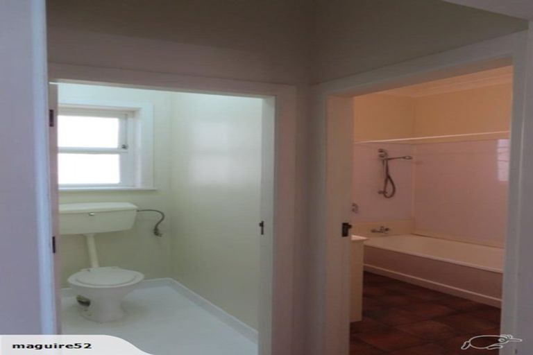 Photo of property in 26 Peakes Road, Saint Johns Hill, Whanganui, 4501