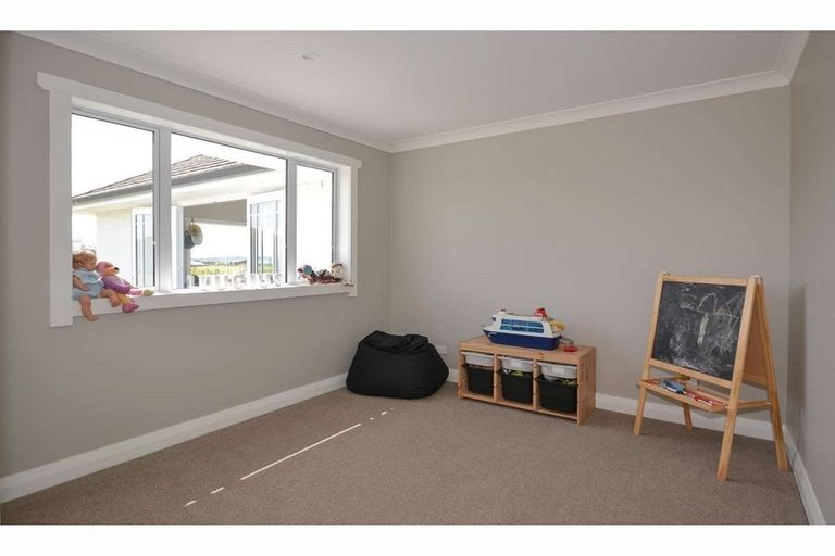 Photo of property in 4 Fernbird Grove, Kerikeri, 0294