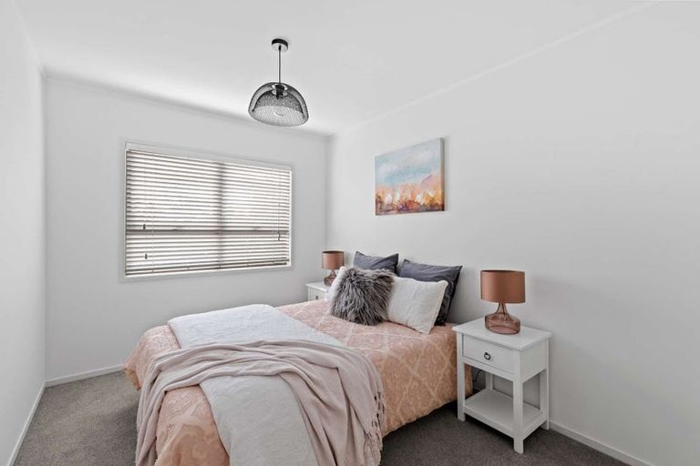 Photo of property in 2/12 Stanley Avenue, Milford, Auckland, 0620