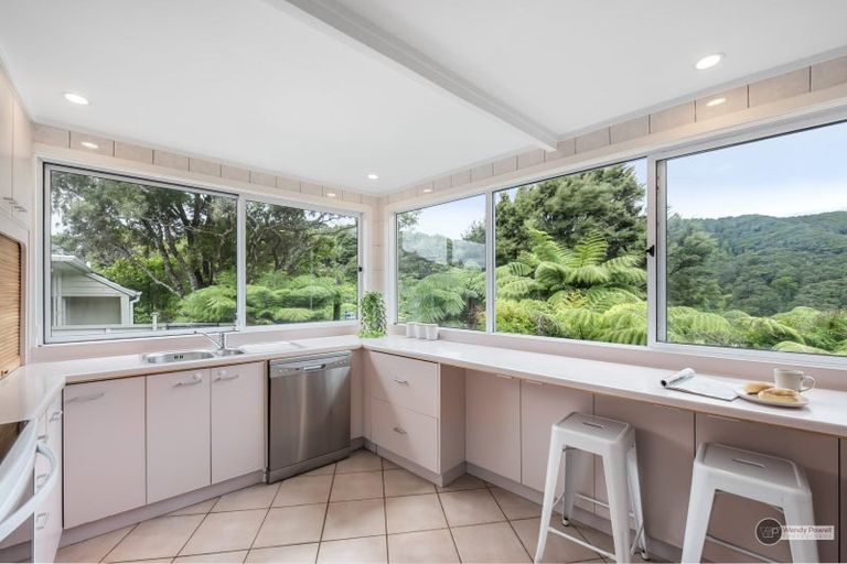 Photo of property in 2/90 Howard Road, Point Howard, Lower Hutt, 5013