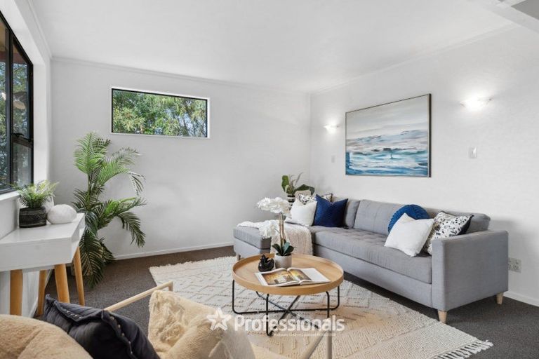 Photo of property in 79 Sunbrae Drive, Silverstream, Upper Hutt, 5019