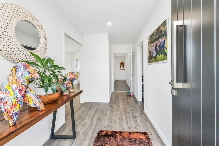 Photo of property in 10 Russell Lilley Drive, Rolleston, 7614