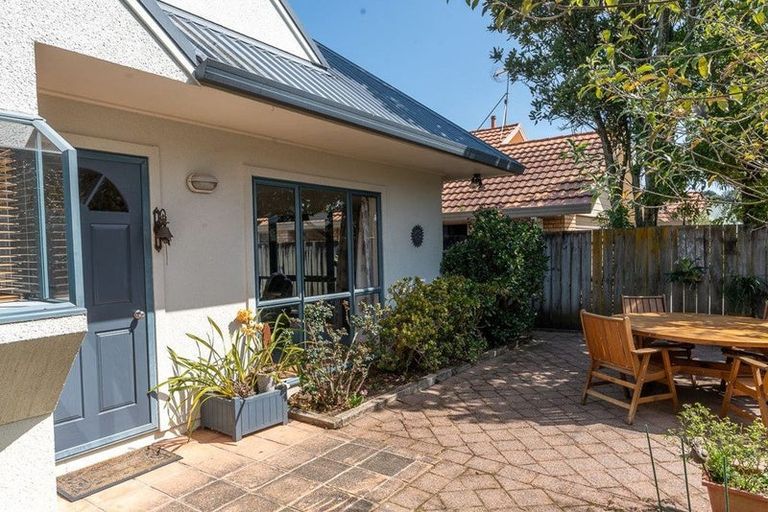 Photo of property in 9 Ayrshire Drive, Grandview Heights, Hamilton, 3200