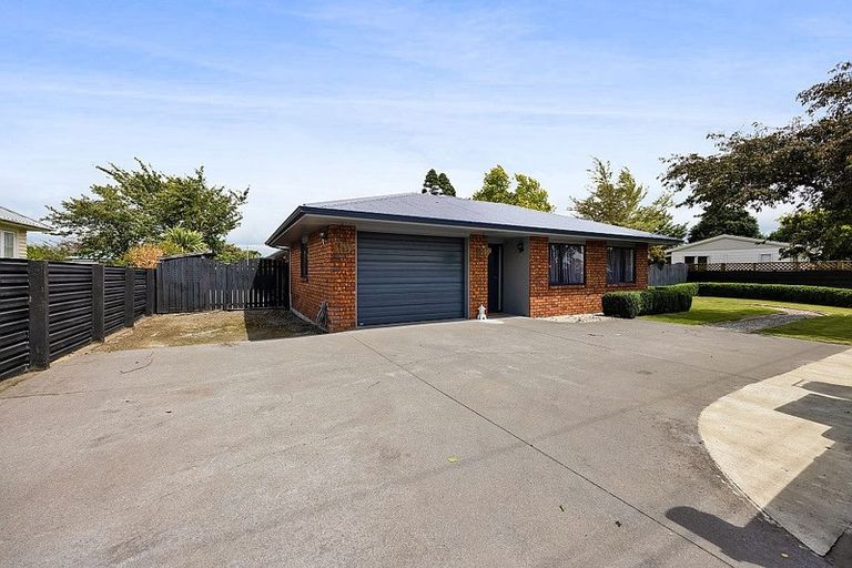 Photo of property in 12 Hunter Street, Normanby, Hawera, 4614