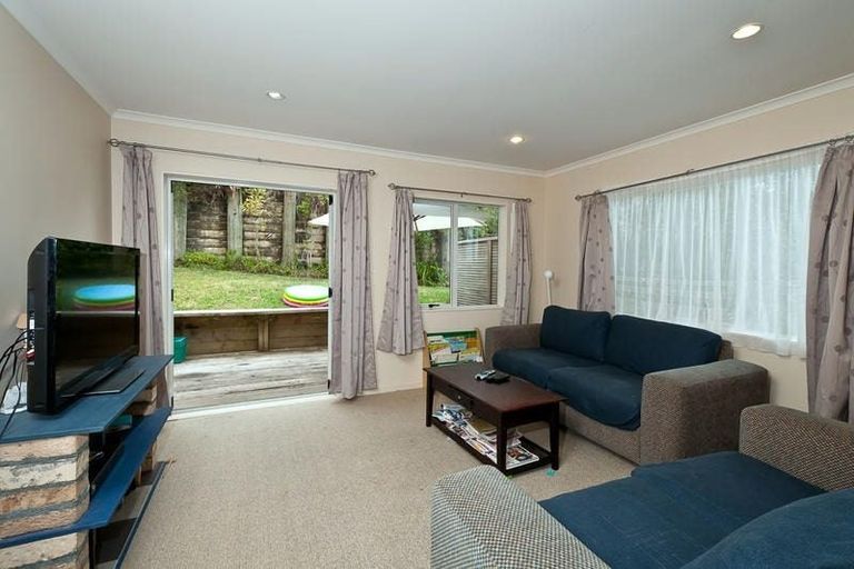 Photo of property in 11/61 The Avenue, Albany, Auckland, 0632