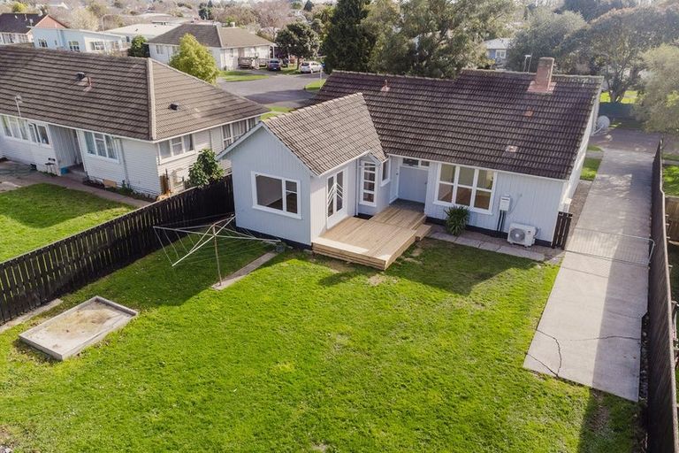Photo of property in 60 Ellesmere Crescent, Highbury, Palmerston North, 4412