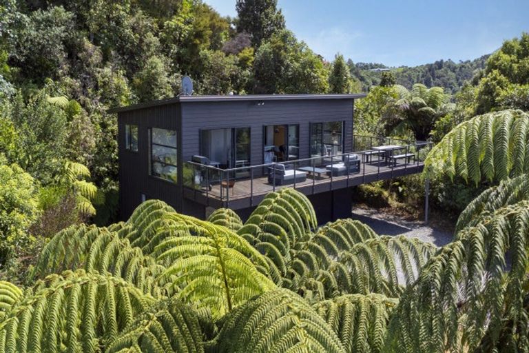 Photo of property in 5 Puratoke Rise, Pukawa Bay, Turangi, 3381