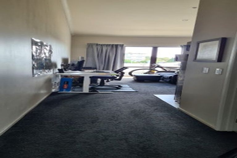 Photo of property in 304/3 Morningside Drive, Morningside, Auckland, 1025