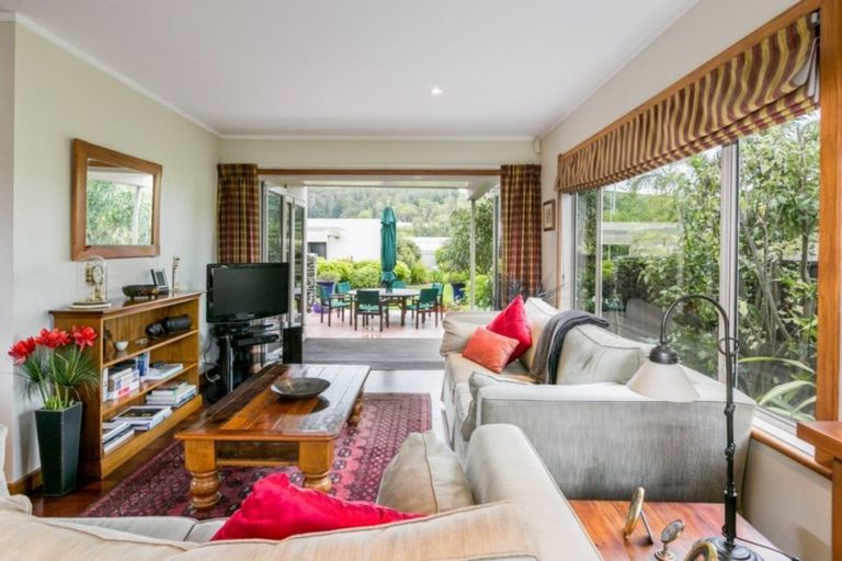 Photo of property in 305 Church Road, Greenmeadows, Napier, 4112