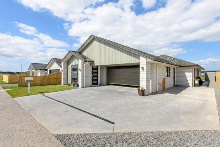 Photo of property in 8 Omapere Lane, Pyes Pa, Tauranga, 3112