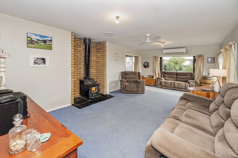Photo of property in 135 Foremans Road, Islington, Christchurch, 8042