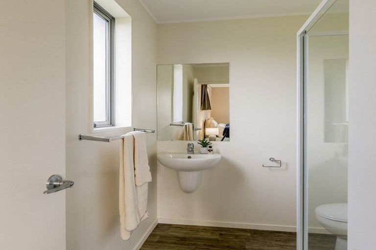 Photo of property in 7 Eruini Street, Waikanae Beach, Waikanae, 5036