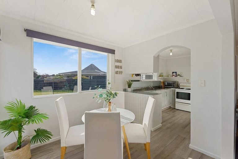 Photo of property in 47 Arawhata Road, Paraparaumu, 5032