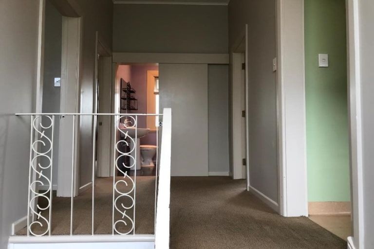 Photo of property in 147 Brougham Street, Mount Victoria, Wellington, 6011