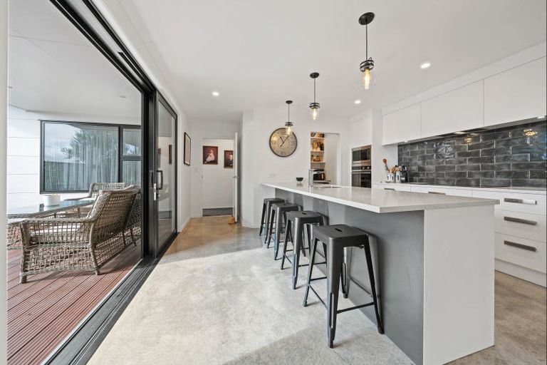 Photo of property in 51 Cyrus Street, Whalers Gate, New Plymouth, 4310