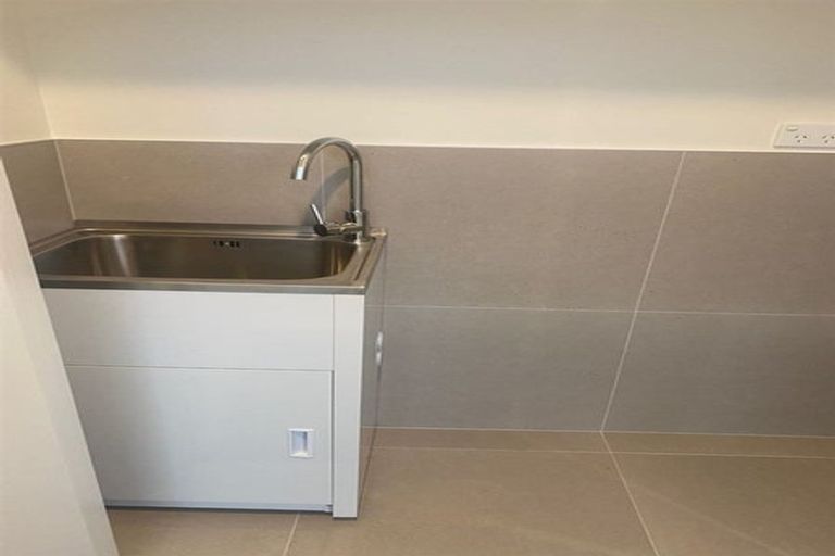 Photo of property in 1/11 Rimu Street, New Lynn, Auckland, 0600