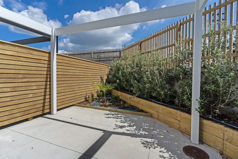 Photo of property in 2a Ellen Avenue, Hillcrest, Auckland, 0627
