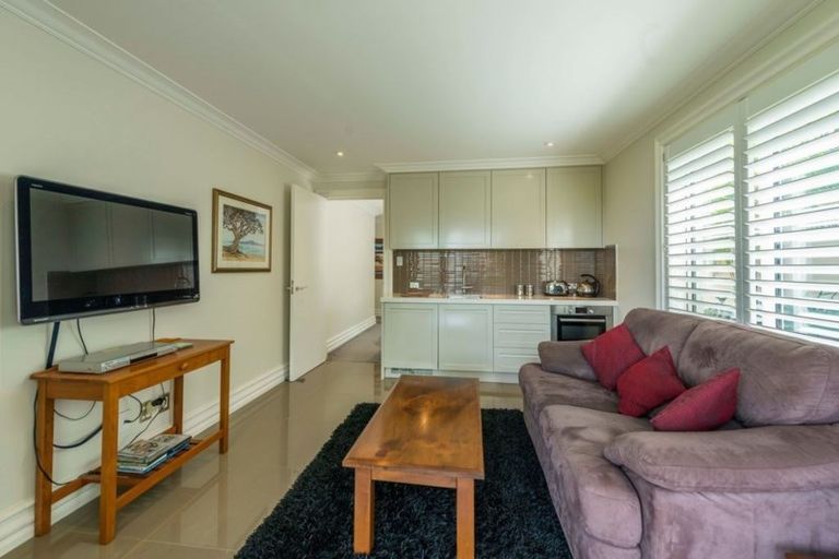 Photo of property in 17 Brighton Terrace, Mairangi Bay, Auckland, 0630