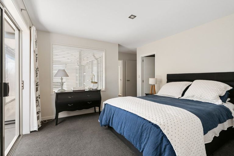 Photo of property in 1 Butterworth Crescent, Papamoa Beach, Papamoa, 3118