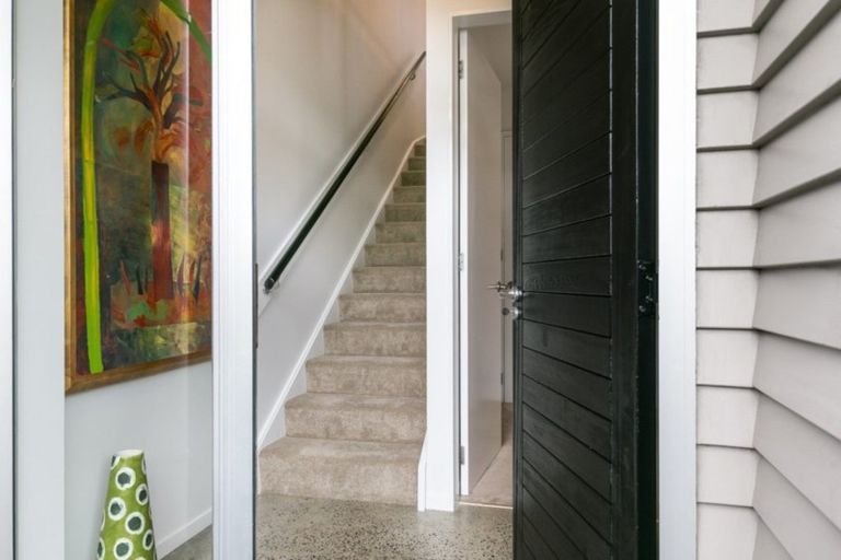 Photo of property in Mondrian Townhouses, 4/24 Hanson Street, Mount Cook, Wellington, 6021