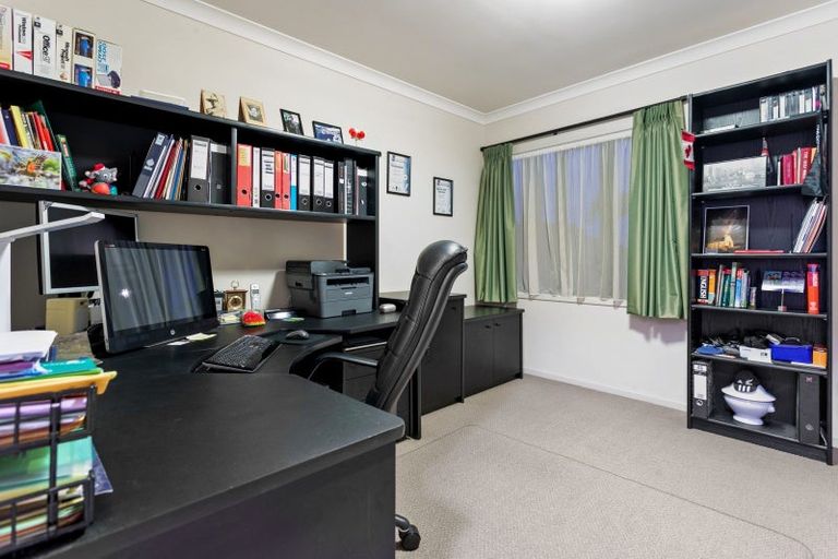 Photo of property in 6 Amarillo Place, Ohauiti, Tauranga, 3112