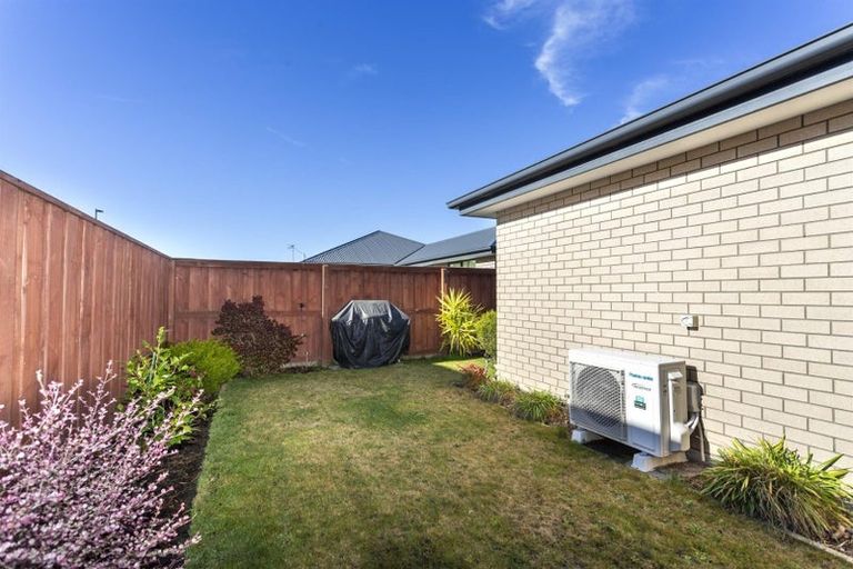 Photo of property in 5 Eric Melrose Lane, Halswell, Christchurch, 8025