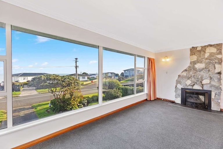 Photo of property in 176 Karaka Street, Castlecliff, Whanganui, 4501