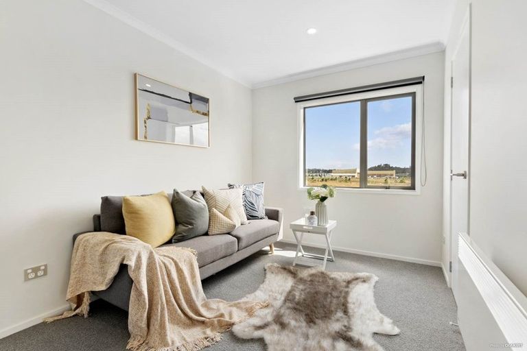 Photo of property in 32 Chaffinch Road, Hobsonville, Auckland, 0616