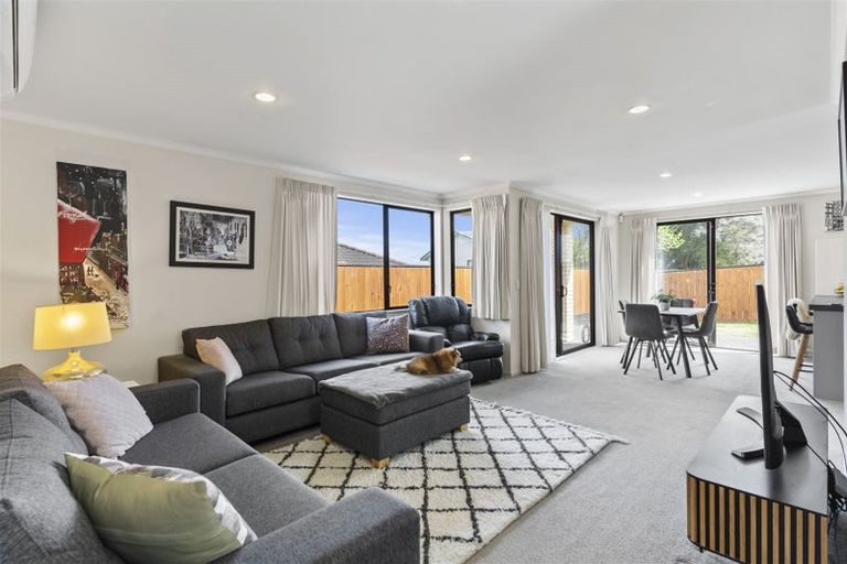 Photo of property in 48a Lewisham Street, Highland Park, Auckland, 2010