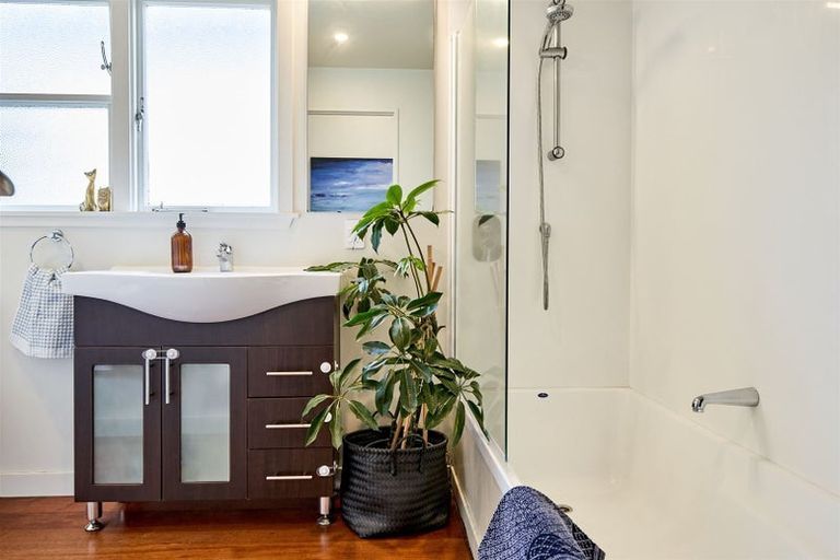 Photo of property in 39 Adelaide Street, Petone, Lower Hutt, 5012